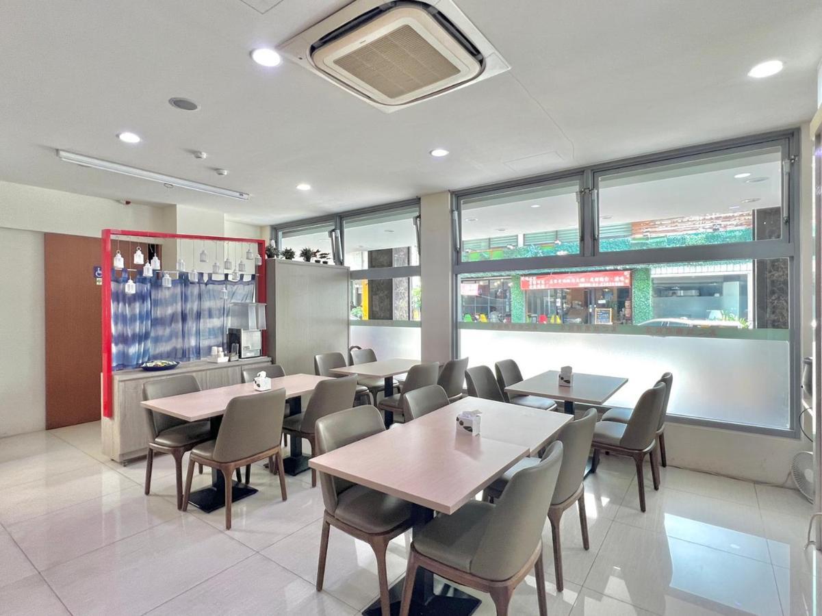 Mei Hotel Taichung Buitenkant foto