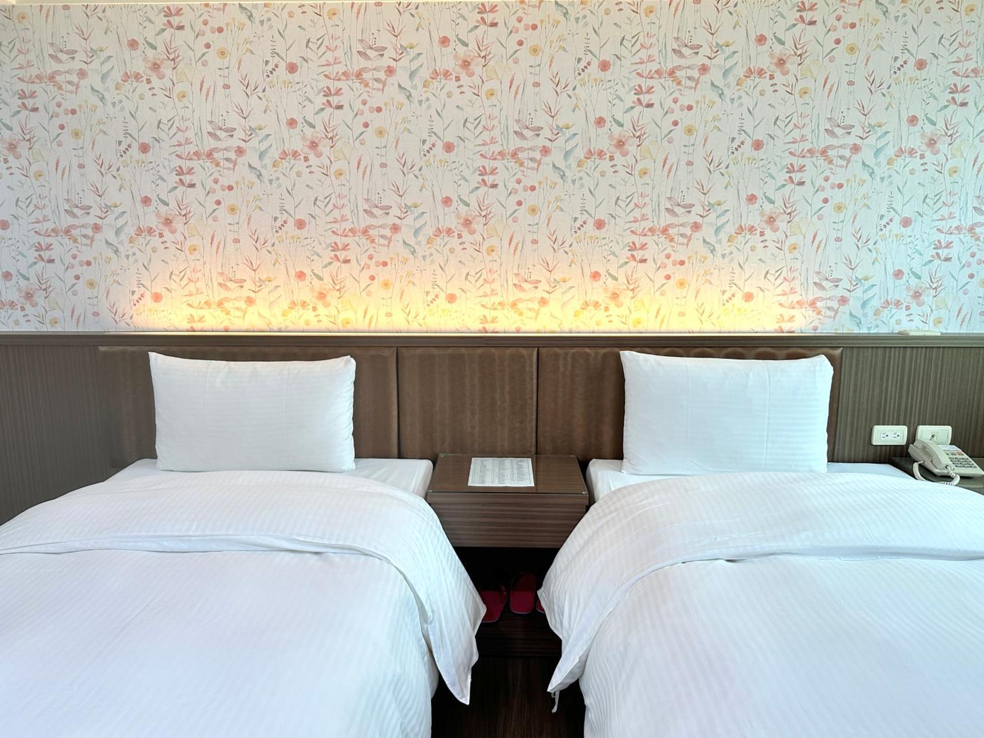 Mei Hotel Taichung Buitenkant foto