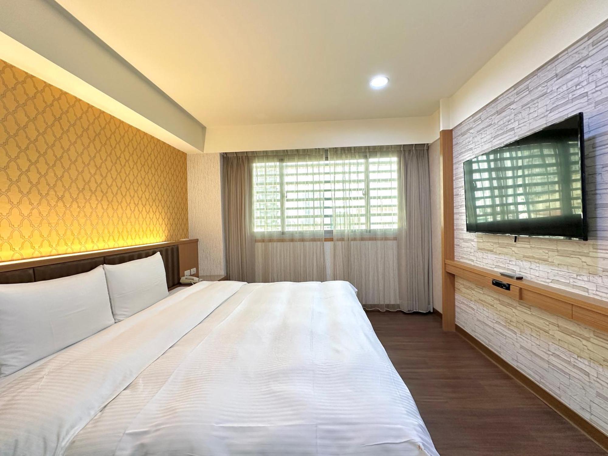 Mei Hotel Taichung Buitenkant foto
