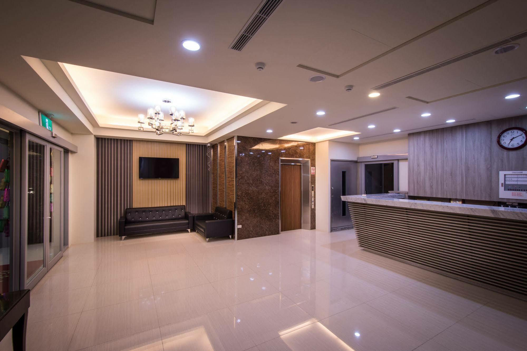 Mei Hotel Taichung Buitenkant foto